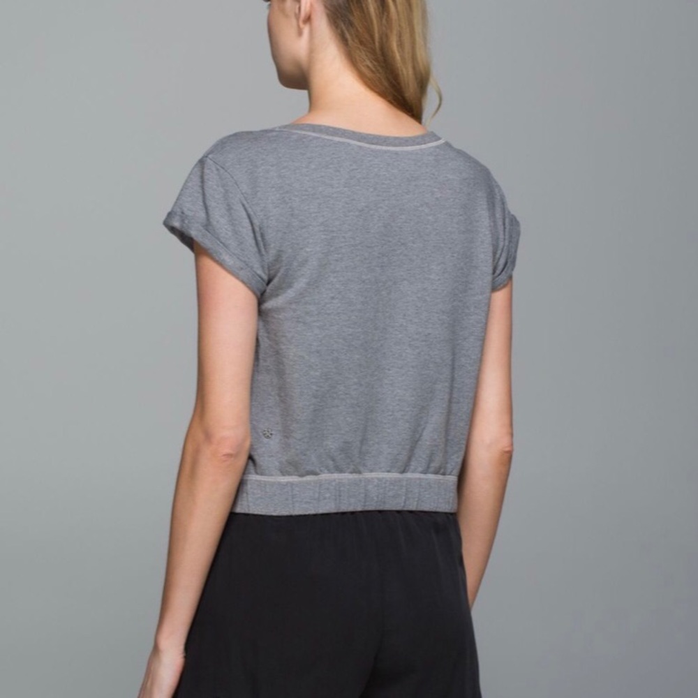Lululemon Roll Up Crop Top Grey 2 - Picture 9 of 9